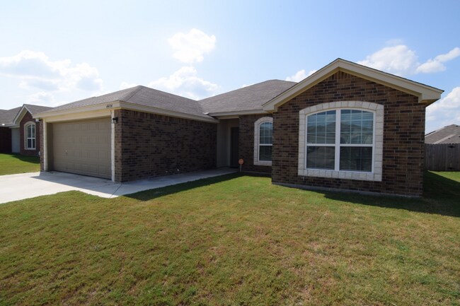Building Photo - 4404 Colonel Dr