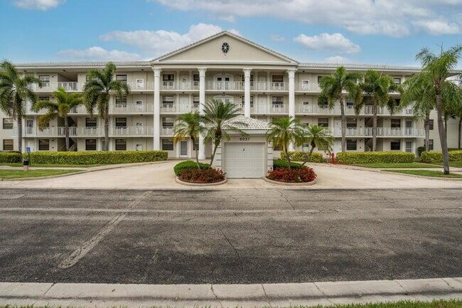 Foto del edificio - 6037 Balboa Cir