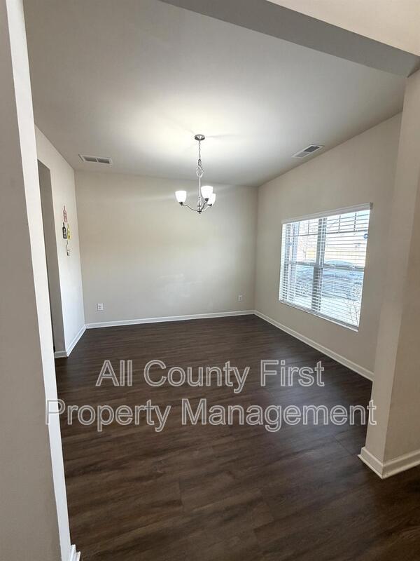 Building Photo - 3263 Highgrove Ln