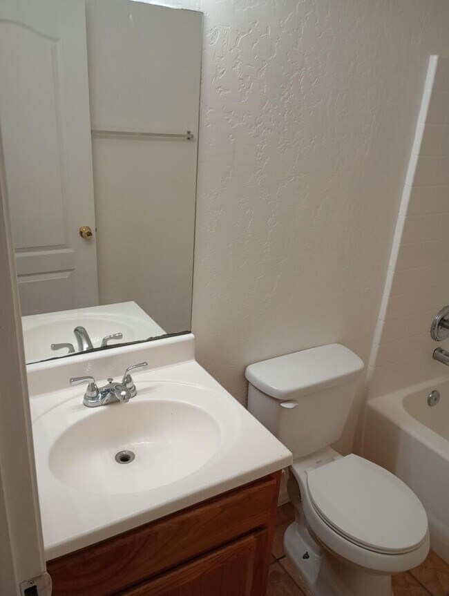 Foto del edificio - 2 bedroom in Eloy AZ 85131