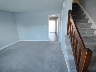 Building Photo - 14 Fonda Dr