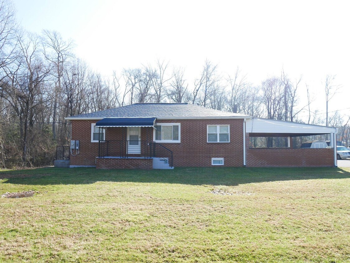 Primary Photo - Renovated Single Family Home- Middle River...
