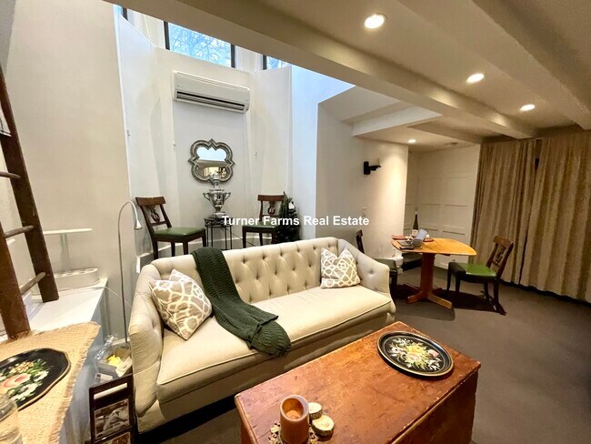 Foto del edificio - 113 Beacon St
