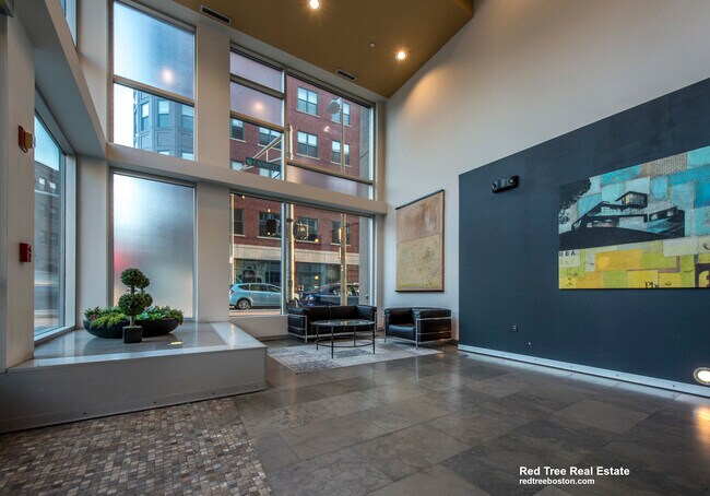 Foto del edificio - 160 E Berkeley St