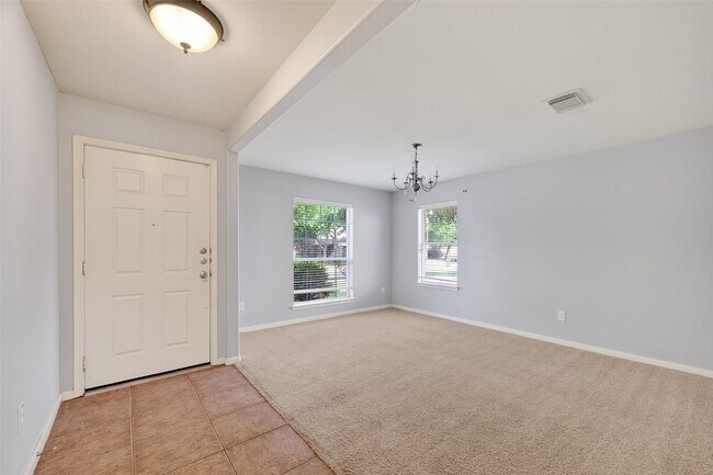 Foto del edificio - 31722 Royal Woods Ct