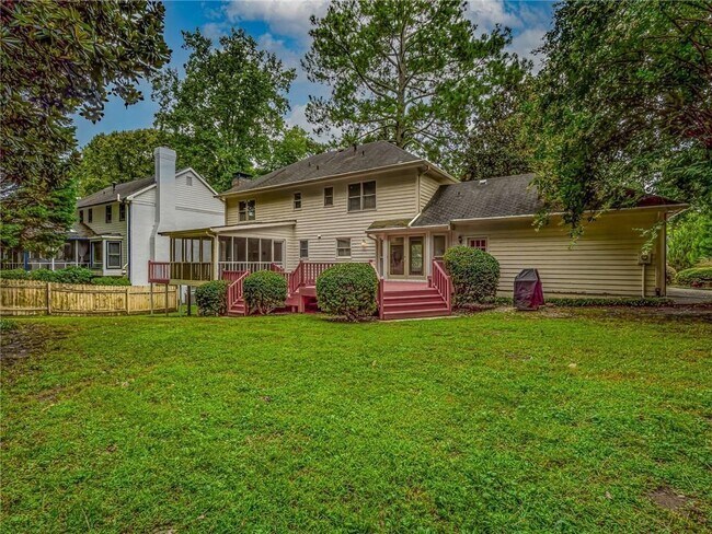 Building Photo - 3263 Turtle Lake Dr SE