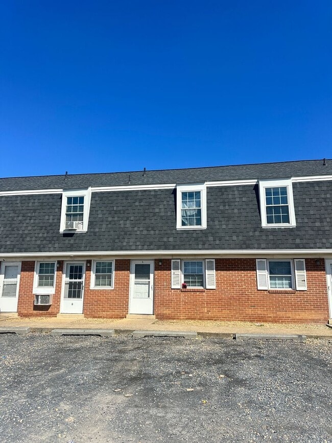 Foto del edificio - 94 Dutch Mill Ct