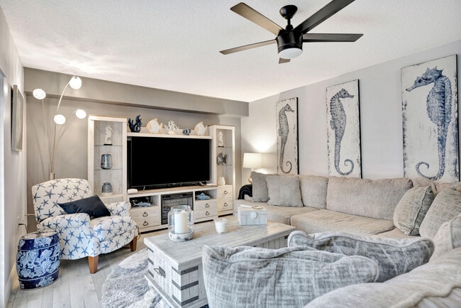 Building Photo - 1209 12th Ct