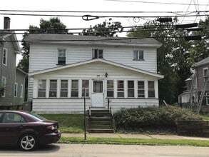 Building Photo - 424 Pine St