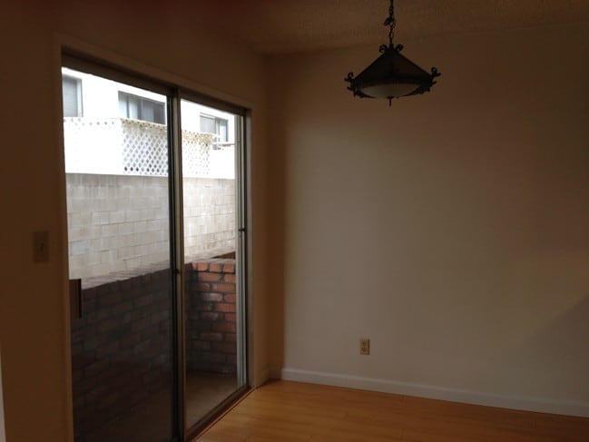 Building Photo - 1749 Butler Ave
