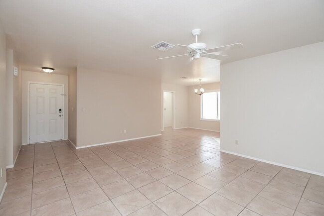 Foto del edificio - 4614 W Orchid Ln