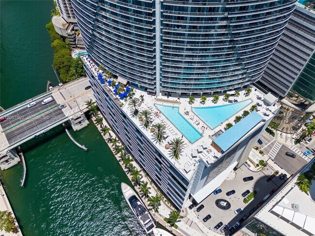 Foto del edificio - 200 Biscayne Blvd Way