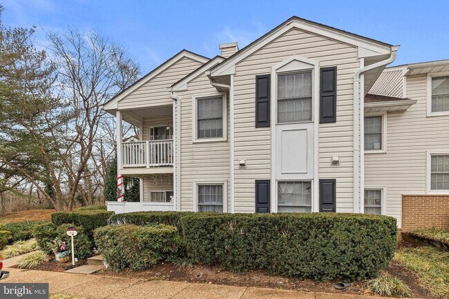 Building Photo - 100 Westwick Ct