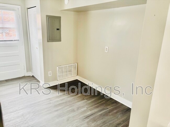 Building Photo - 5213 Goolsby Ct