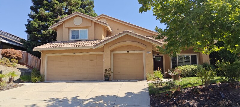 Primary Photo - 1088 Cheshire Cir