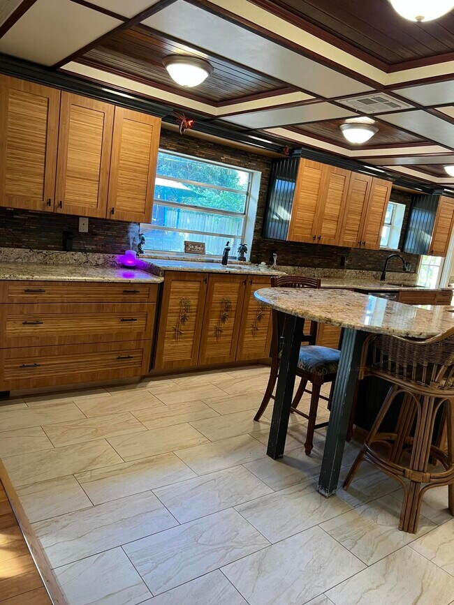 Foto del edificio - 1207 Australian Ave