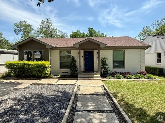 Building Photo - 7806 Robin Rd