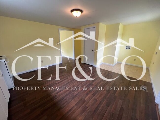 Foto del edificio - For Rent – 3 Bedroom, 1 Bathroom All-Elect...