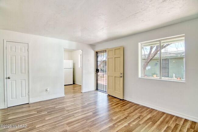 Foto del edificio - 5653 E 28th St
