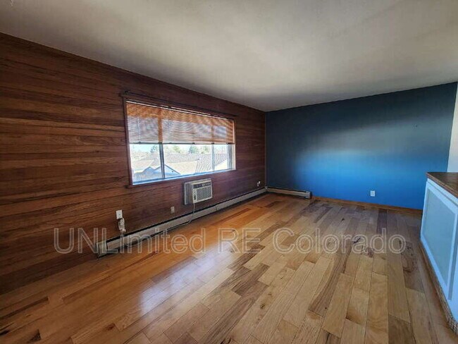 Foto del edificio - 230 S Brentwood St