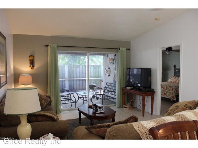 Building Photo - 2 br, 2 bath  - 12263 Londonderry Ln
