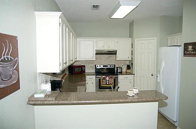 Building Photo - 7900 Squire Ln