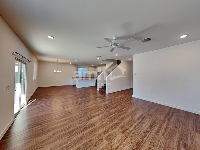 Building Photo - 4308 S 105th Dr