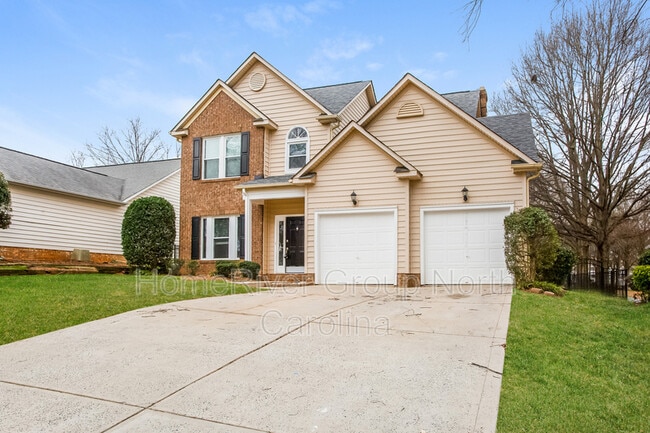 Building Photo - 7437 Monbrison Cir