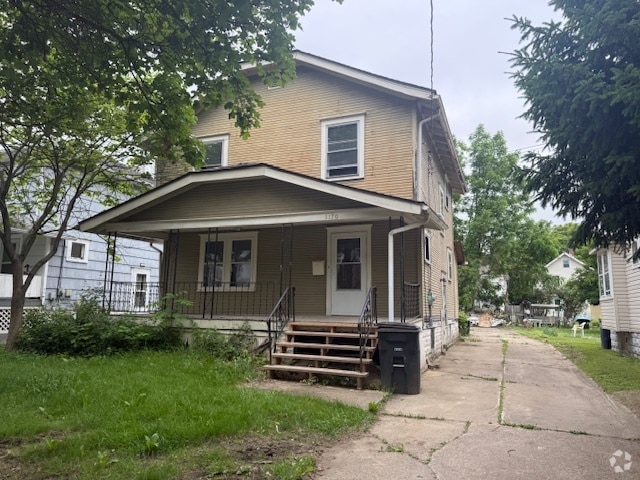 Building Photo - 1170 Lily St