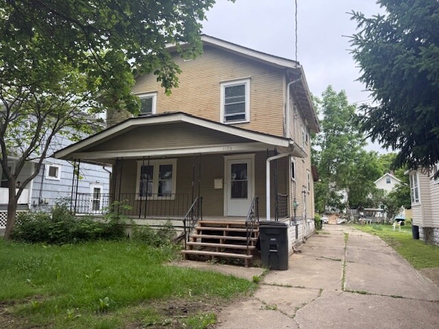 Foto principal - 1170 Lily St