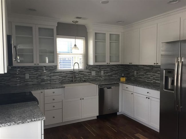 Building Photo - 6 Dustin Loop