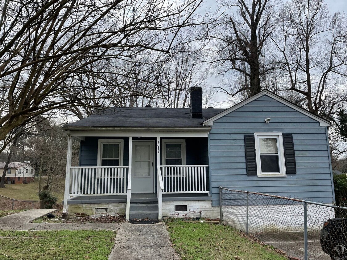 Foto principal - Three Bedroom Home in Gastonia