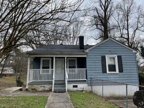 Building Photo - 1027 Holland Ave
