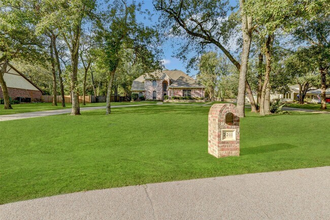 Foto del edificio - 2311 Stableridge Dr