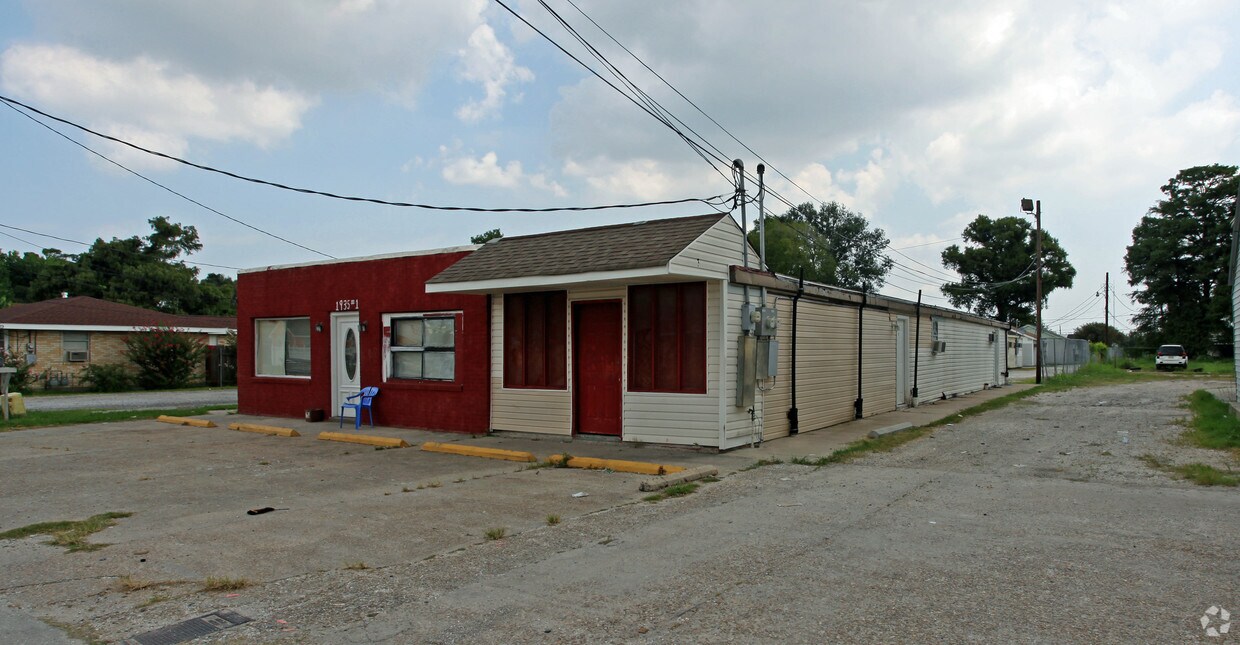 Foto principal - 1935 Claire Ave