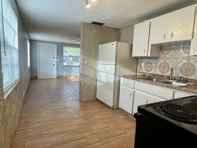 Foto del edificio - Sunny Lakes