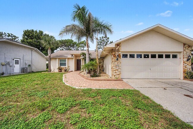 Building Photo - 4449 Foxboro Dr