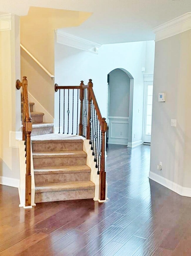 Building Photo - 94 Mount Vernon Ter