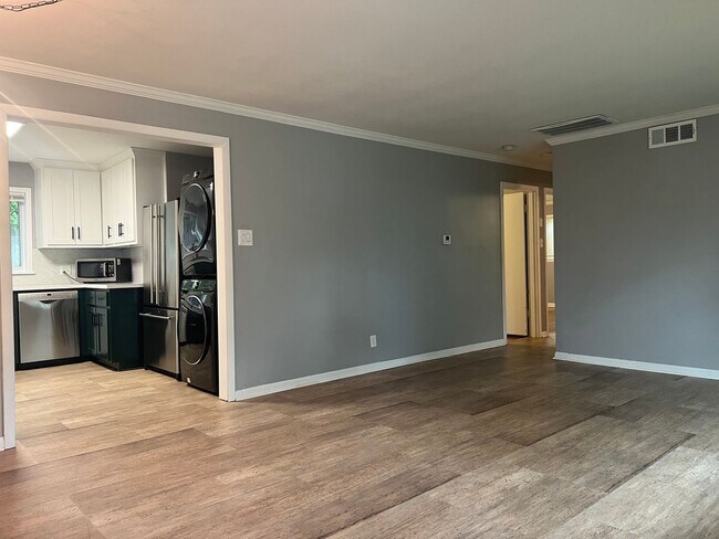 Foto del edificio - 241 Skyline Dr, North Little Rock AR 72116...