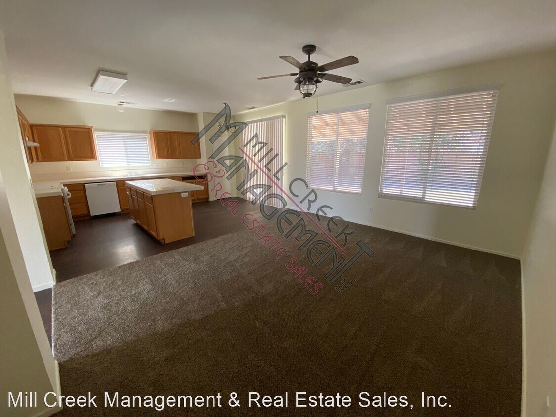 3 br, 2 bath House 1063 Cupertino Ct House Rental in Tulare, CA