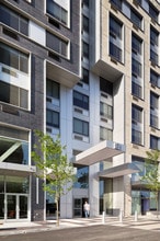 Building Photo - 18 Park