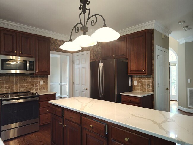 Building Photo - Georgeous home located in the  Shannamara Golf Club Community in Matthews!