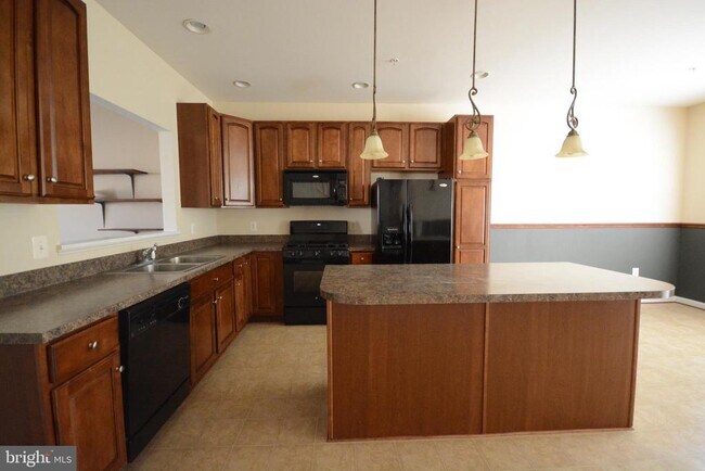 Foto del edificio - 421 Green Fern Cir