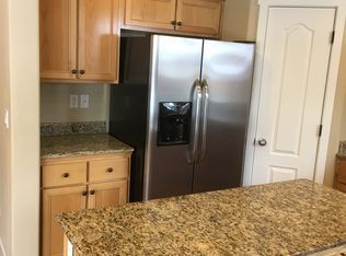 Building Photo - SW Bend Home with Upgrades!