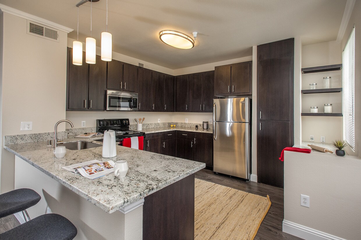 VILLAGIO LUXURY APARTMENTS Sacramento, CA
