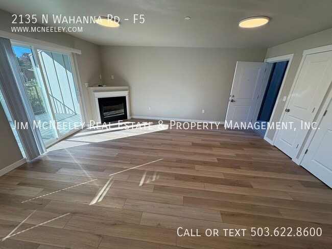 Building Photo - 2135 N Wahanna Rd