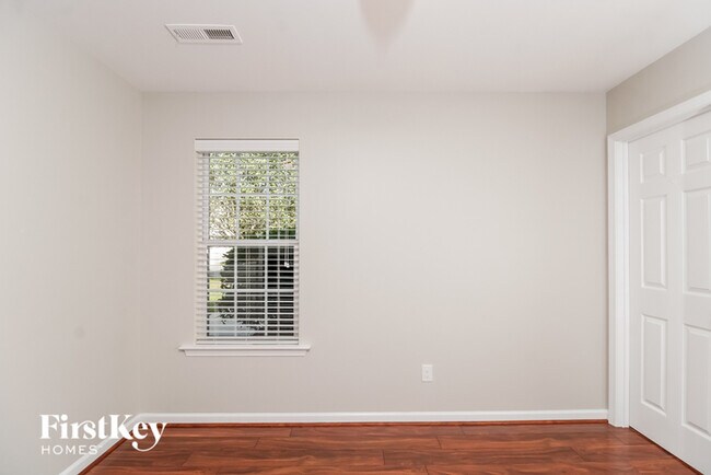 Building Photo - 4022 Leak Creek Ct