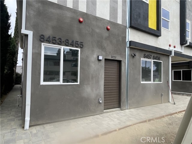 Building Photo - 8457 Langdon Ave