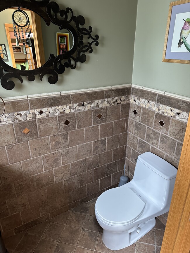 Foto del edificio - 16 Gibbons Ln