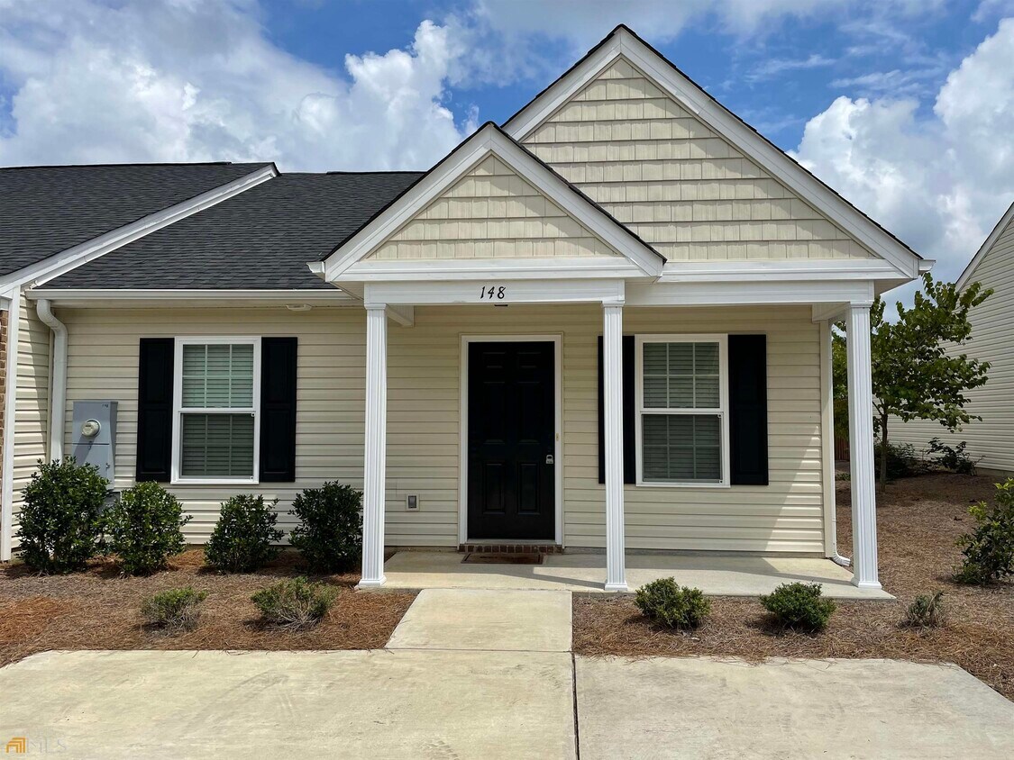 Primary Photo - 148 Buckhaven Way